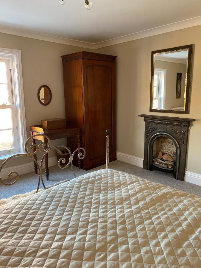 7 Salisbury Street B&B Cranborne Bagian luar foto